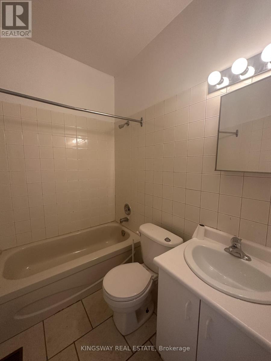 2a - 1504 Queen Street W, Toronto, Ontario  M6R 1A4 - Photo 7 - W13025062