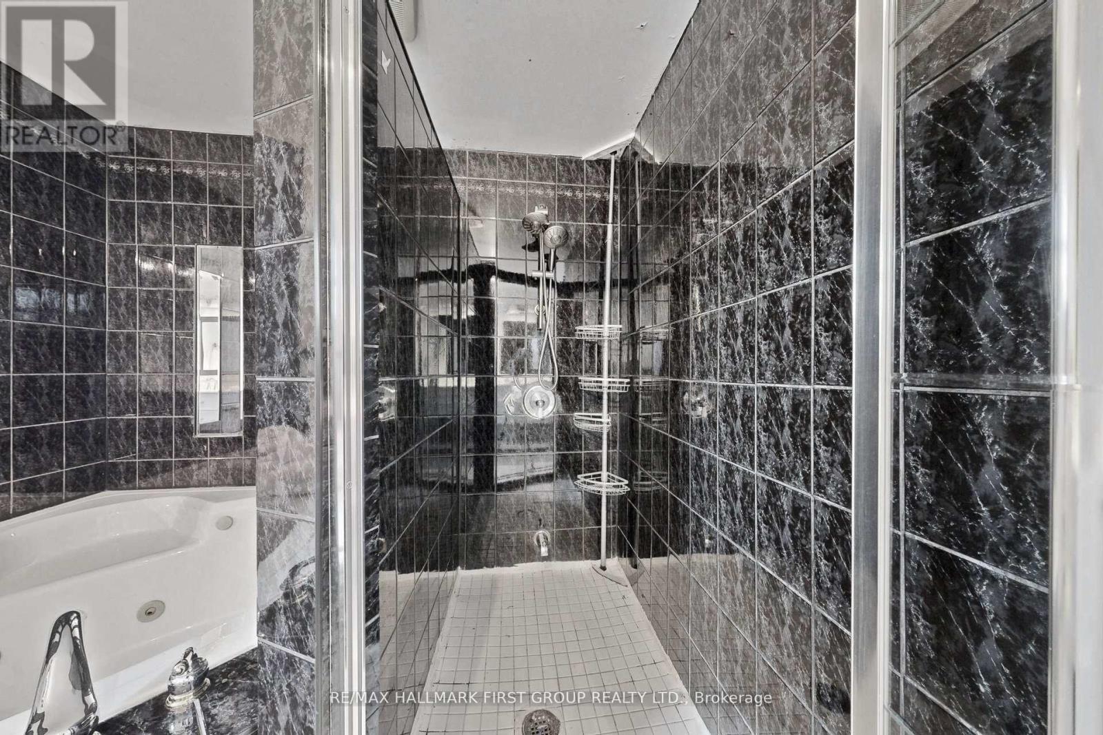 103 Nancy Mccredie Drive, Brampton (Brampton West), Ontario  L6X 2N4 - Photo 34 - W13025108