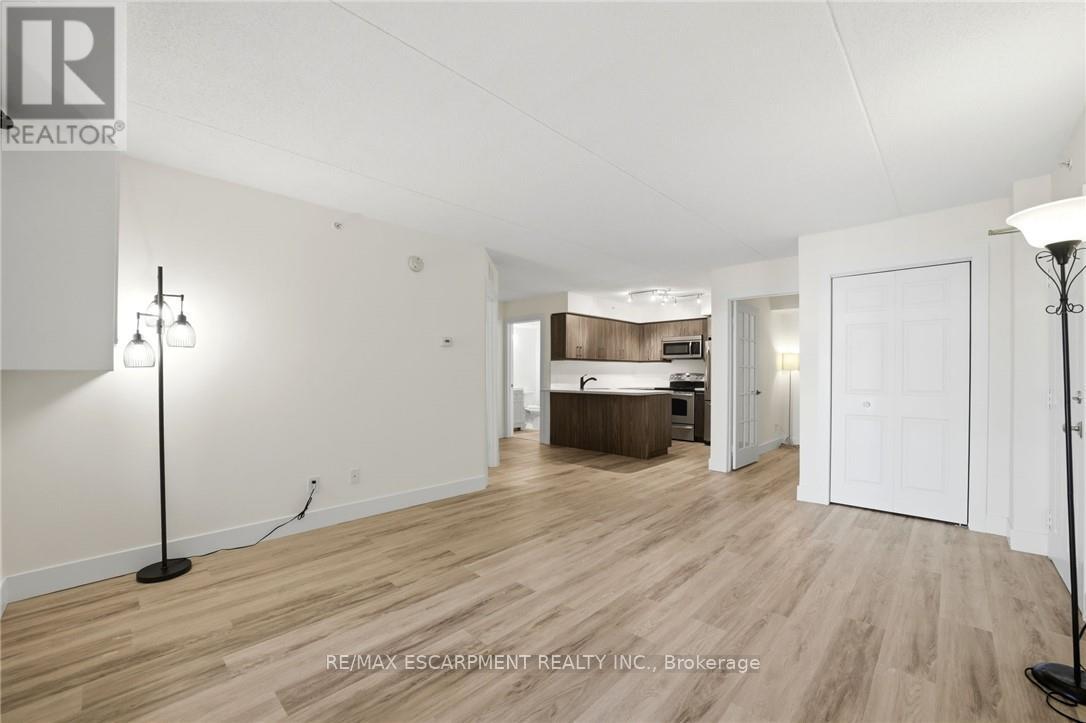 308 - 1411 Walkers Line, Burlington, Ontario  L7M 4P5 - Photo 9 - W13025152