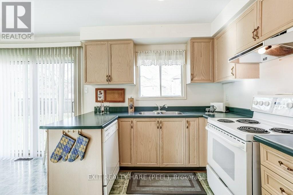 86 Lent Crescent, Brampton (Fletcher's West), Ontario  L6Y 4X7 - Photo 22 - W13025162