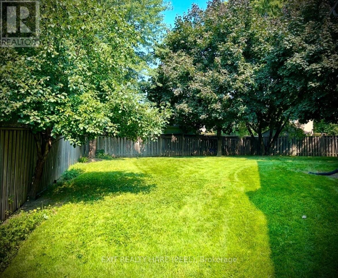 86 Lent Crescent, Brampton (Fletcher's West), Ontario  L6Y 4X7 - Photo 33 - W13025162