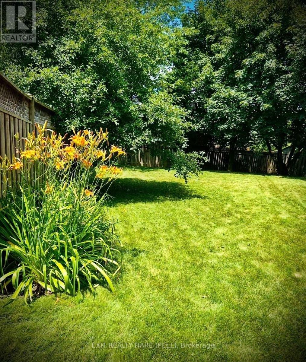 86 Lent Crescent, Brampton (Fletcher's West), Ontario  L6Y 4X7 - Photo 7 - W13025162