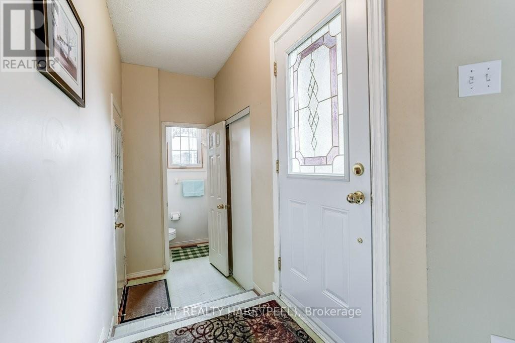 86 Lent Crescent, Brampton (Fletcher's West), Ontario  L6Y 4X7 - Photo 9 - W13025162