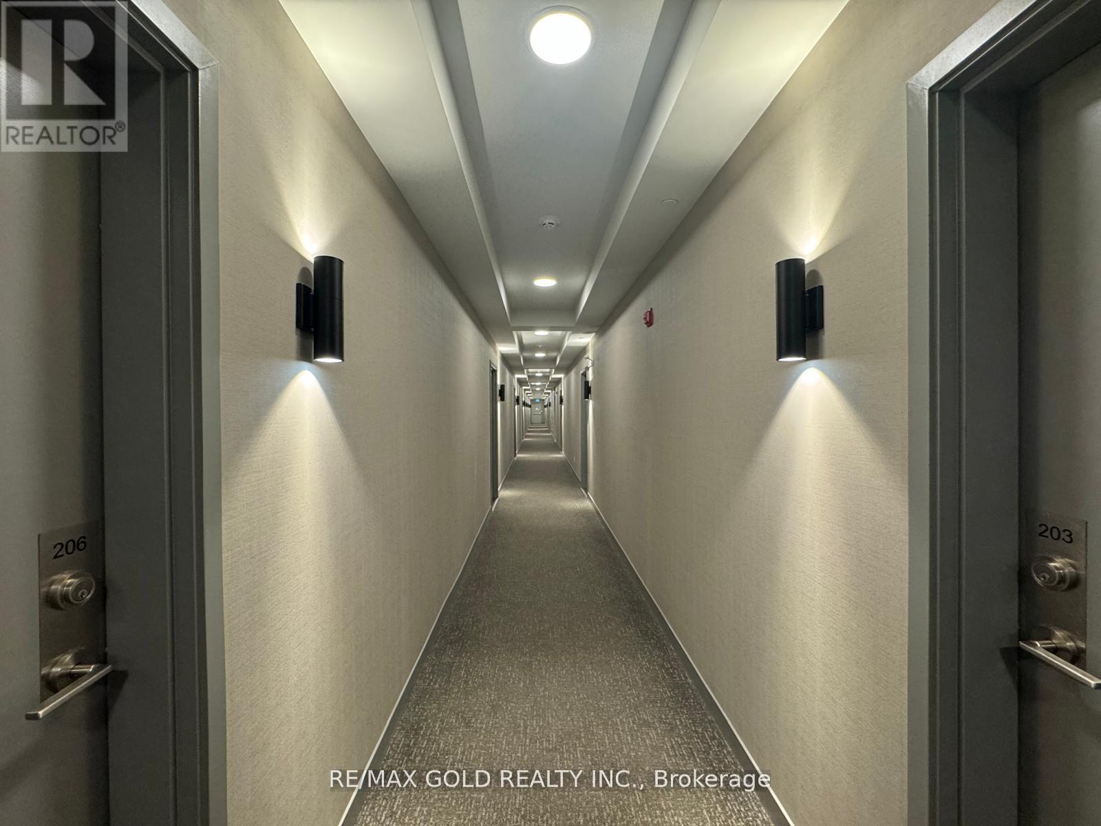 206 - 58 Sky Harbour Drive, Brampton, Ontario  L6Y 6J1 - Photo 4 - W13025166