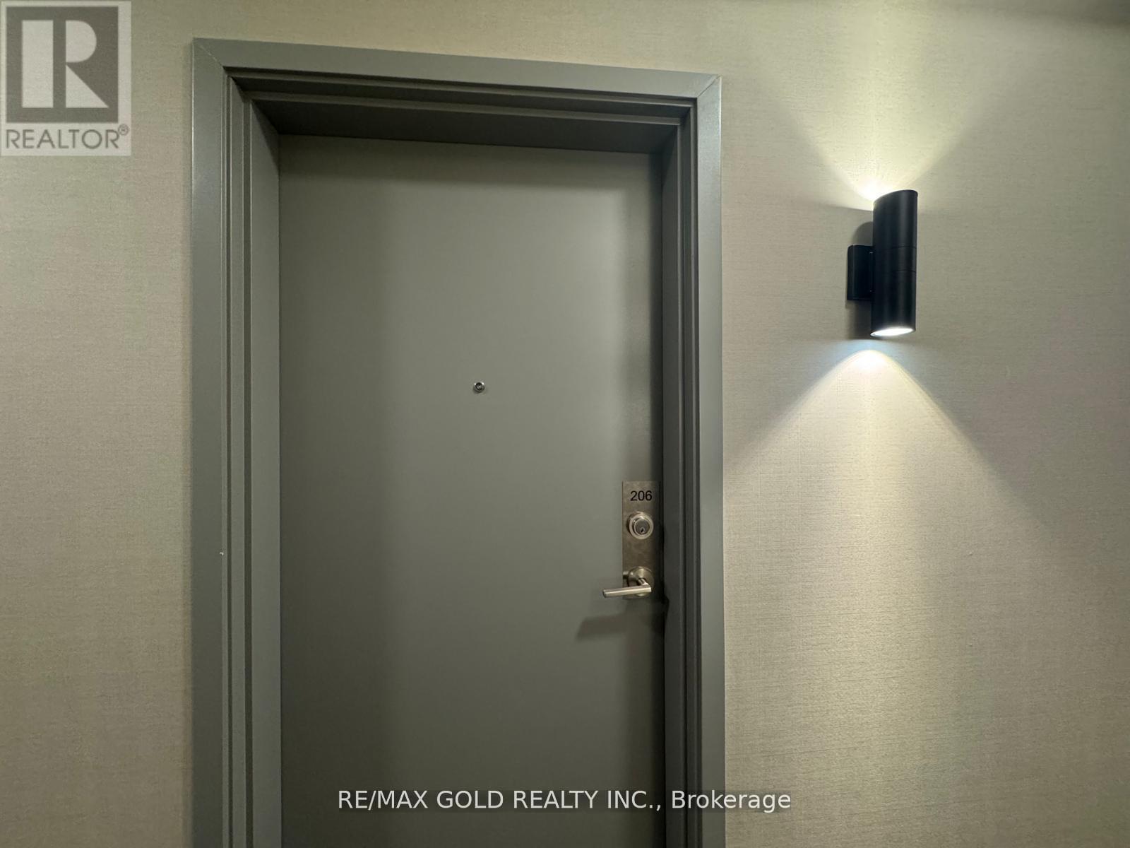 206 - 58 Sky Harbour Drive, Brampton, Ontario  L6Y 6J1 - Photo 5 - W13025166