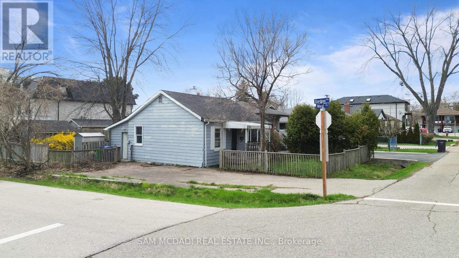 1062 West Avenue, Mississauga, Ontario  L5E 1W2 - Photo 5 - W13025302