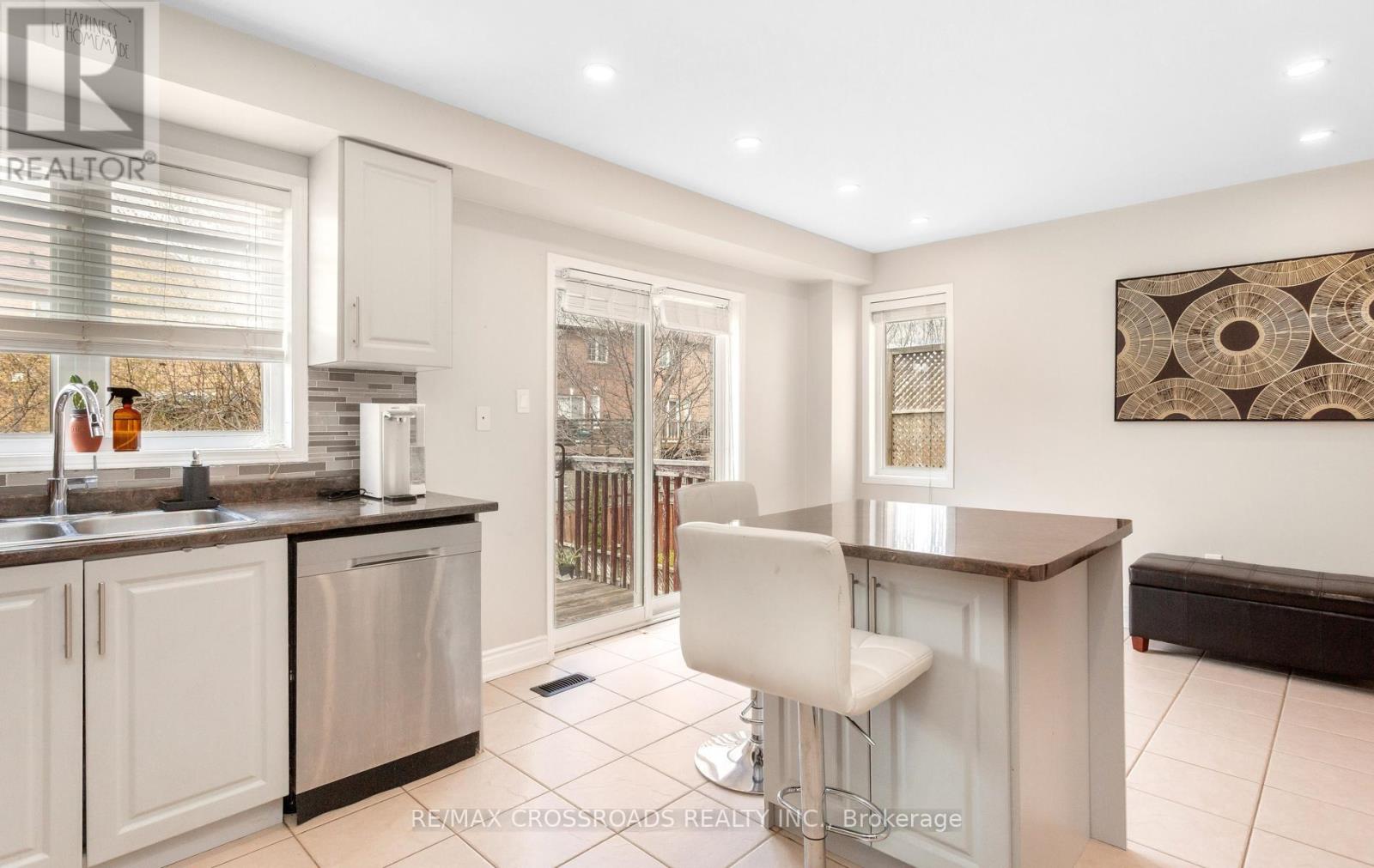 21 Cedarvalley Boulevard, Brampton, Ontario  L7A 1N7 - Photo 11 - W13025318