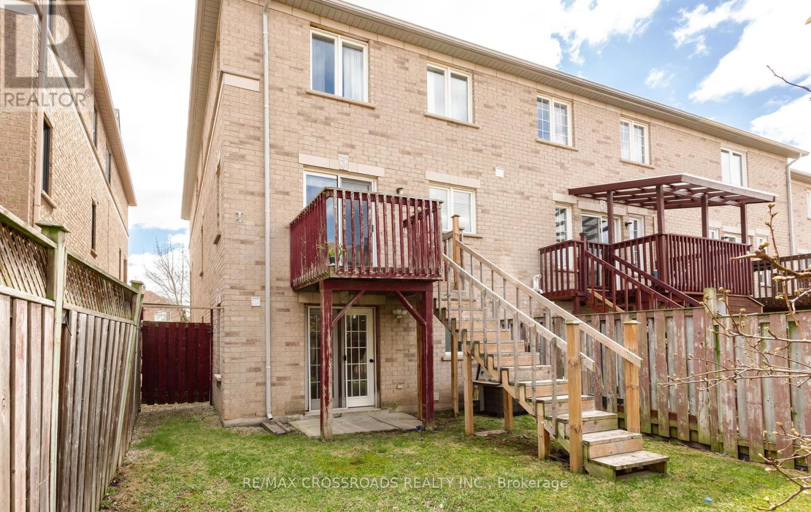 21 Cedarvalley Boulevard, Brampton, Ontario  L7A 1N7 - Photo 42 - W13025318