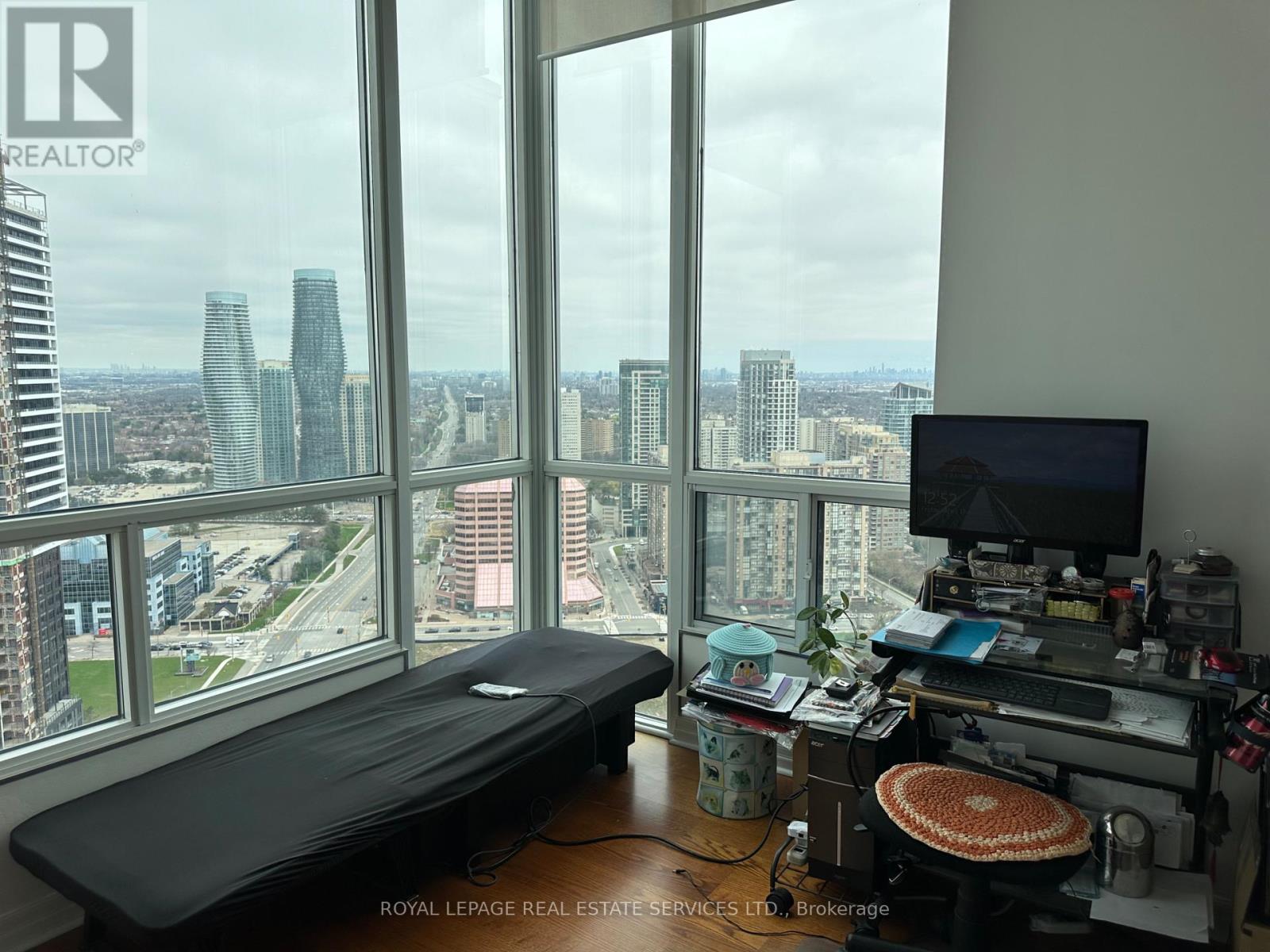 3302 - 220 Burnhamthorpe Road W, Mississauga, Ontario  L5B 4N4 - Photo 20 - W13025324