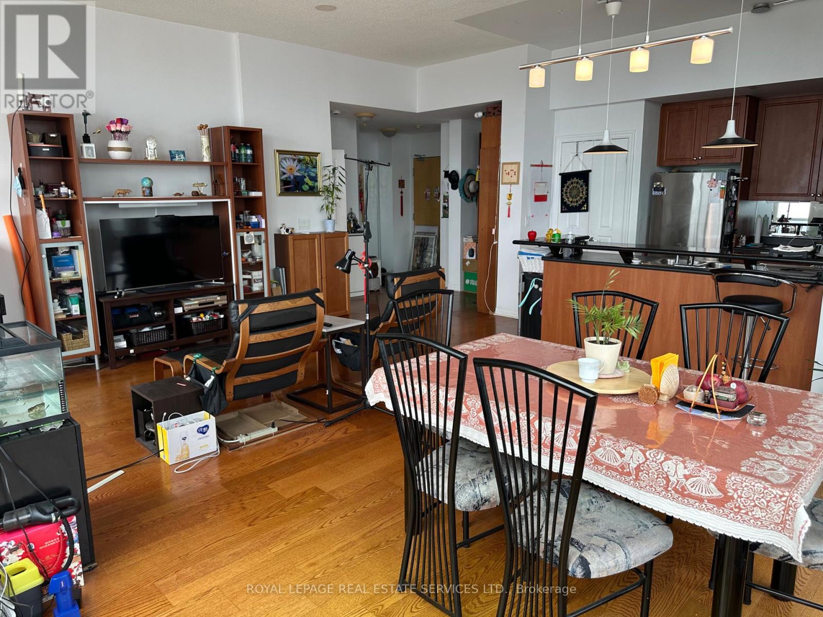 3302 - 220 Burnhamthorpe Road W, Mississauga, Ontario  L5B 4N4 - Photo 6 - W13025324