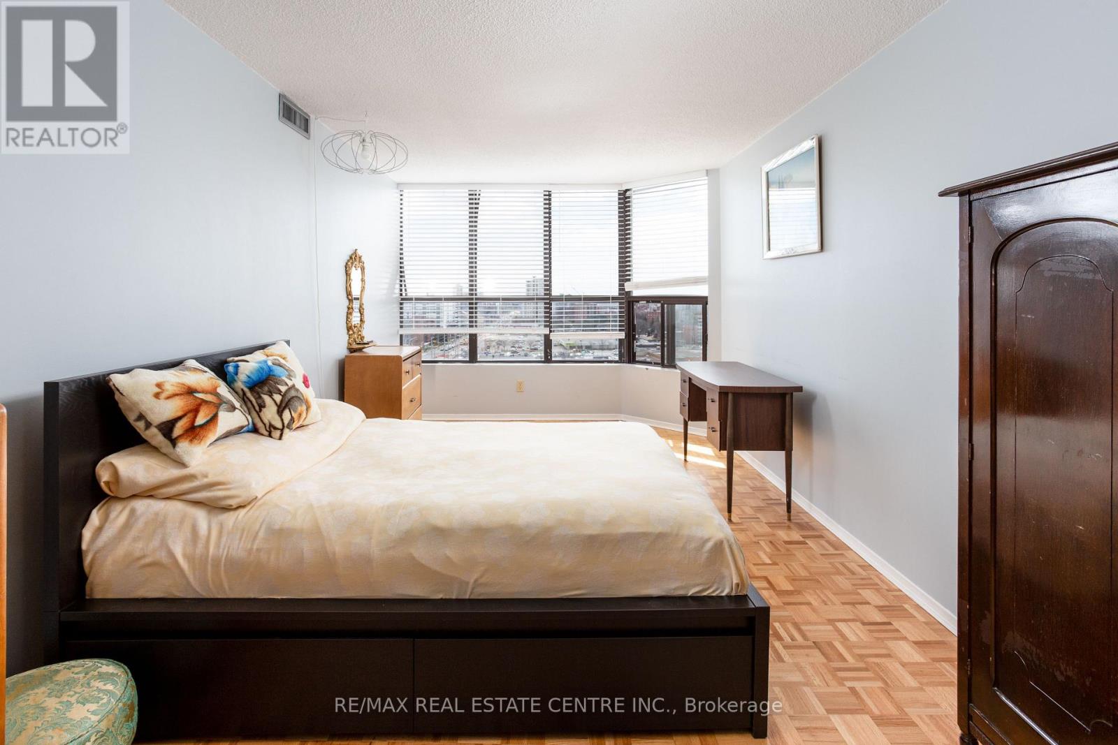 Ph06 - 25 Agnes Street, Mississauga, Ontario  L5B 3X7 - Photo 19 - W13025332