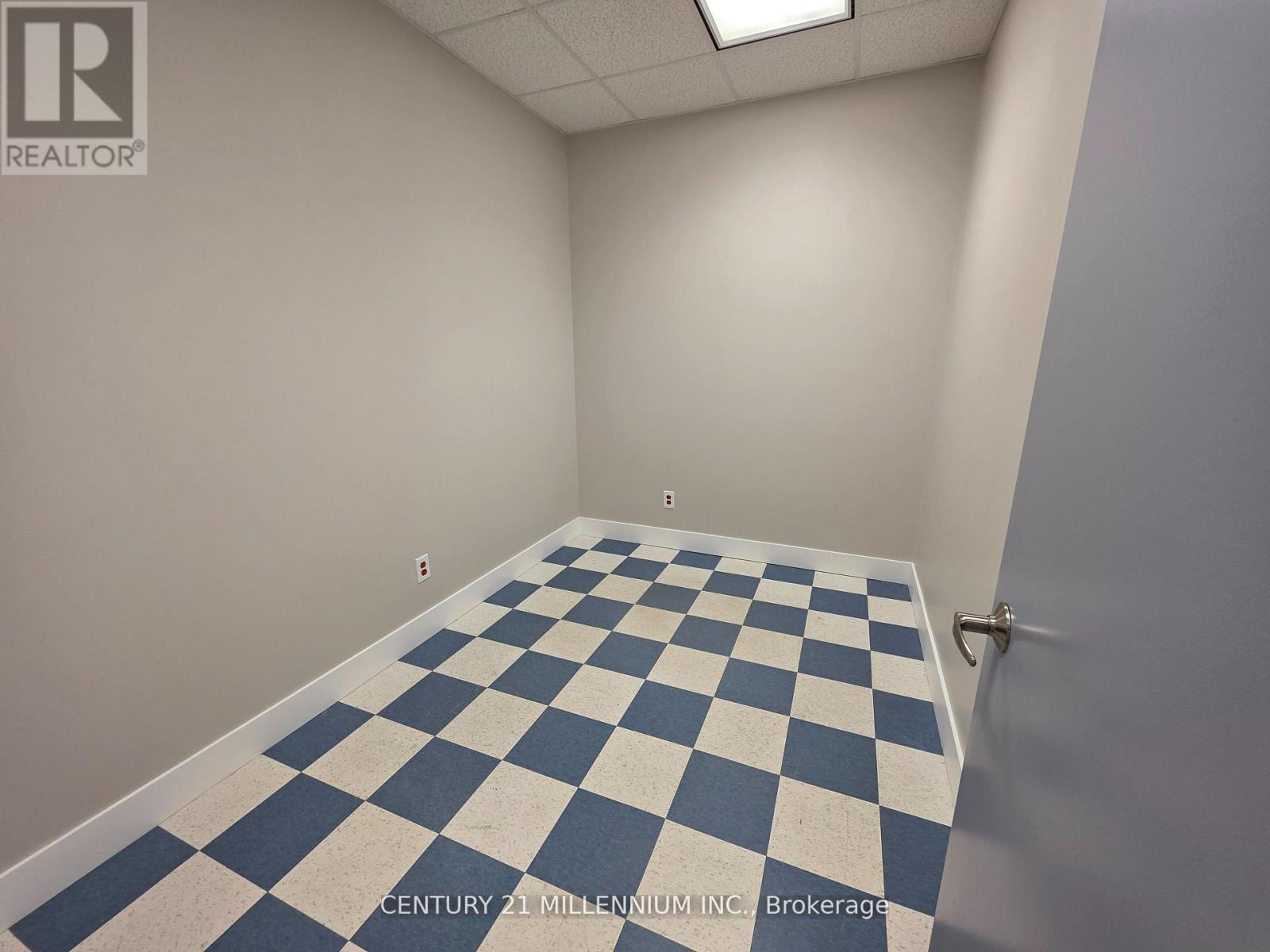 212 - 2250 Bovaird Drive E, Brampton, Ontario  L6R 0W3 - Photo 9 - W13025336