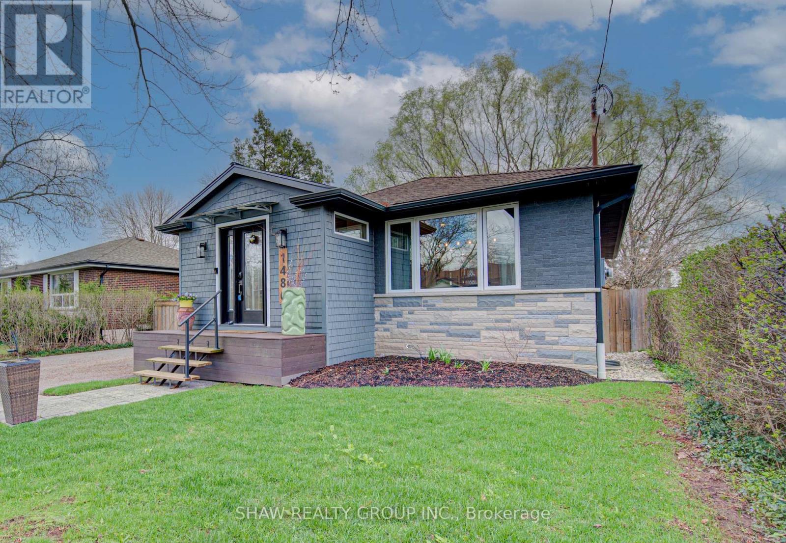 1486 AUGUSTINE DRIVE, Burlington, Ontario