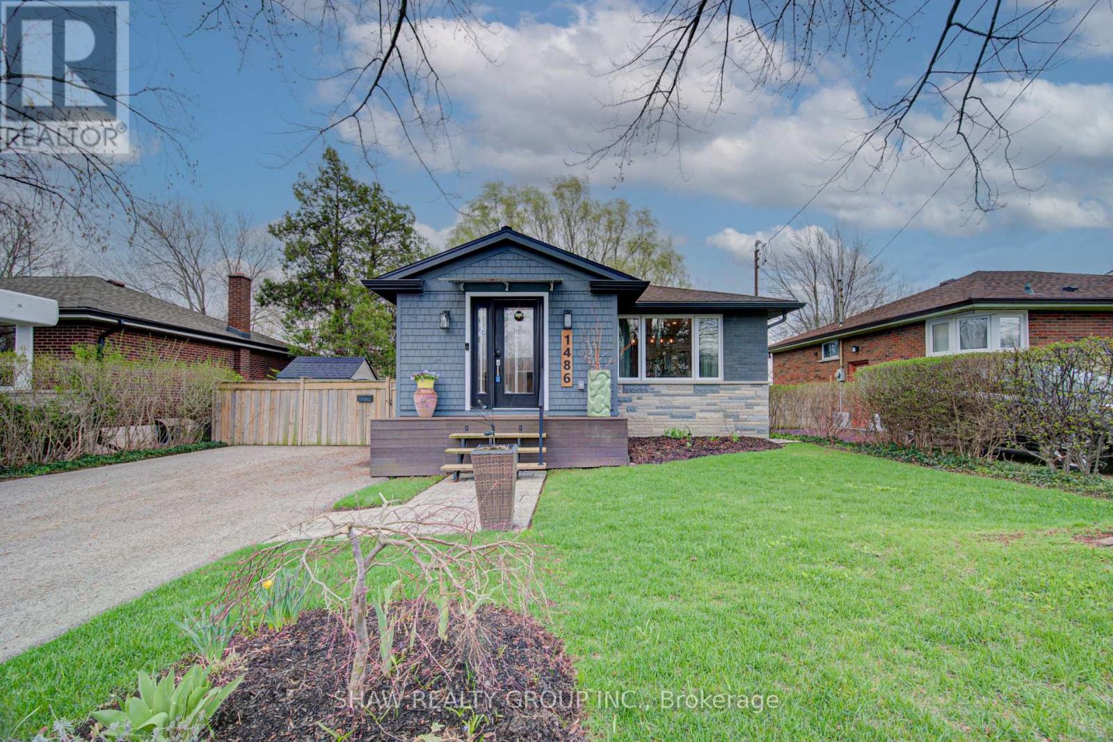 1486 Augustine Drive, Burlington (Mountainside), Ontario  L7P 2N2 - Photo 2 - W13025344