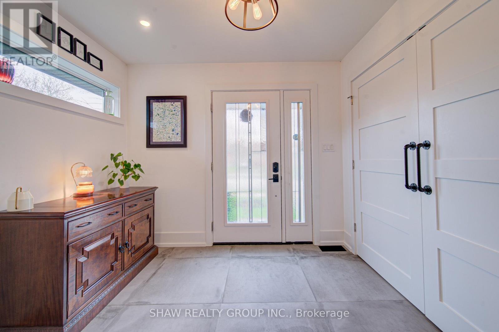 1486 Augustine Drive, Burlington (Mountainside), Ontario  L7P 2N2 - Photo 6 - W13025344