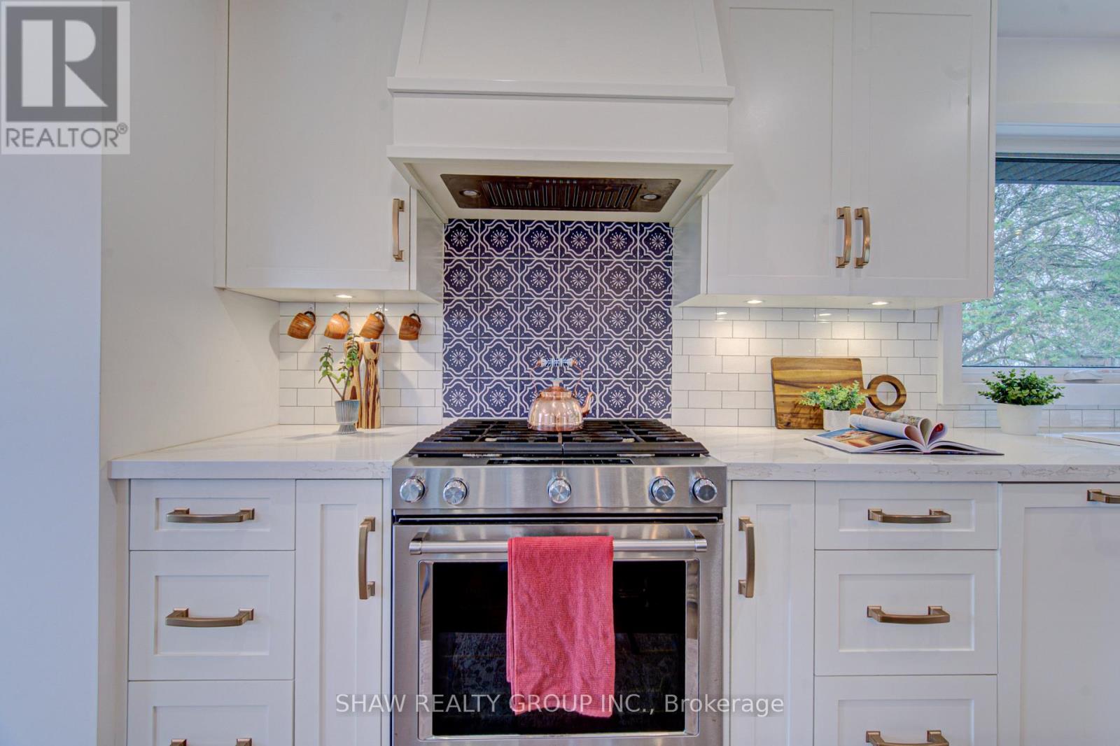 1486 Augustine Drive, Burlington (Mountainside), Ontario  L7P 2N2 - Photo 9 - W13025344