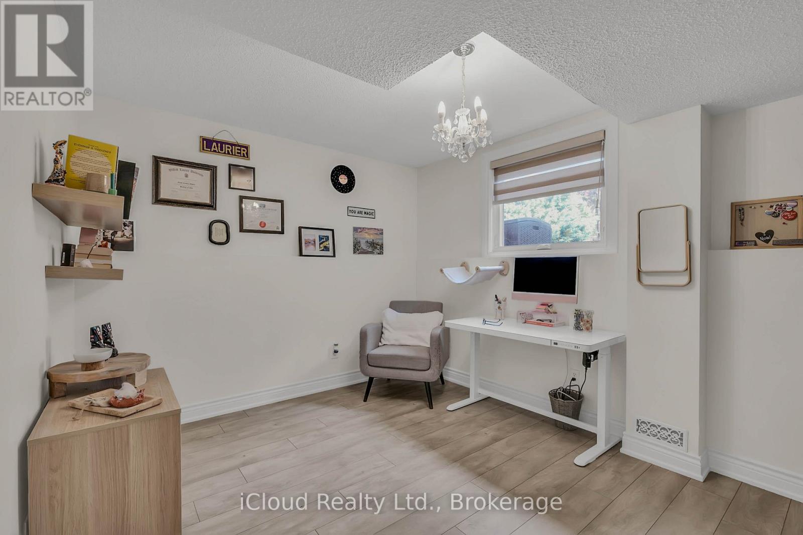 1370 Pickwick Drive, Mississauga, Ontario  L5V 2H4 - Photo 23 - W13025372