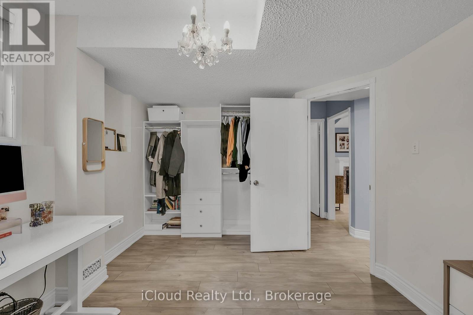 1370 Pickwick Drive, Mississauga, Ontario  L5V 2H4 - Photo 24 - W13025372