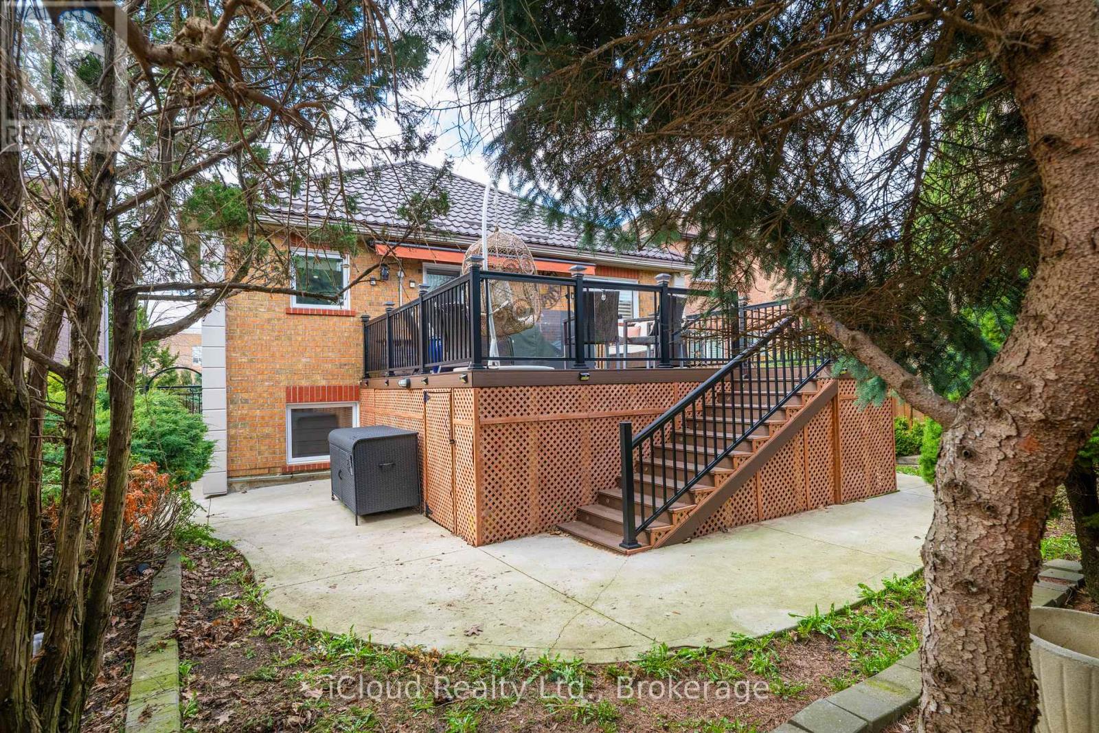 1370 Pickwick Drive, Mississauga, Ontario  L5V 2H4 - Photo 34 - W13025372