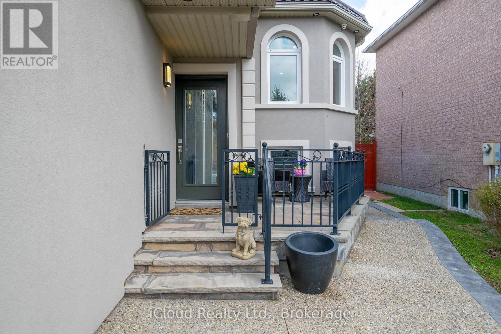 1370 Pickwick Drive, Mississauga, Ontario  L5V 2H4 - Photo 39 - W13025372