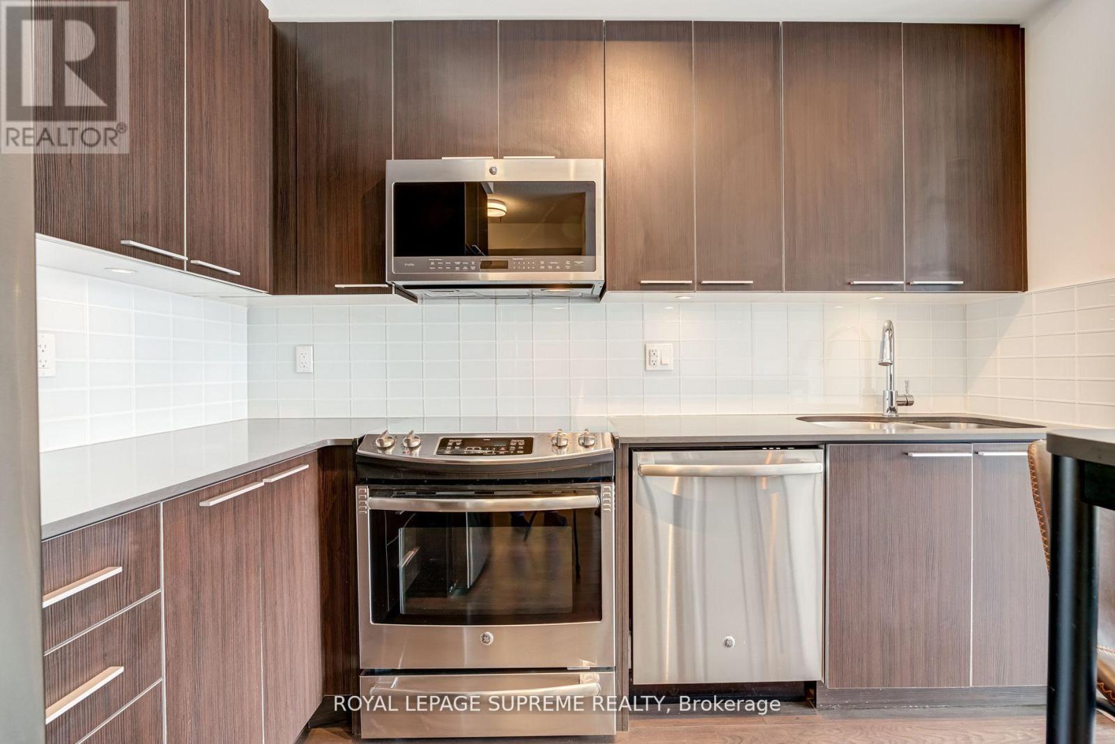 2008 - 10 Park Lawn Road, Toronto, Ontario  M8V 0H9 - Photo 11 - W13025420