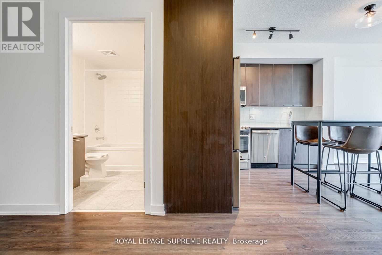 2008 - 10 Park Lawn Road, Toronto, Ontario  M8V 0H9 - Photo 8 - W13025420