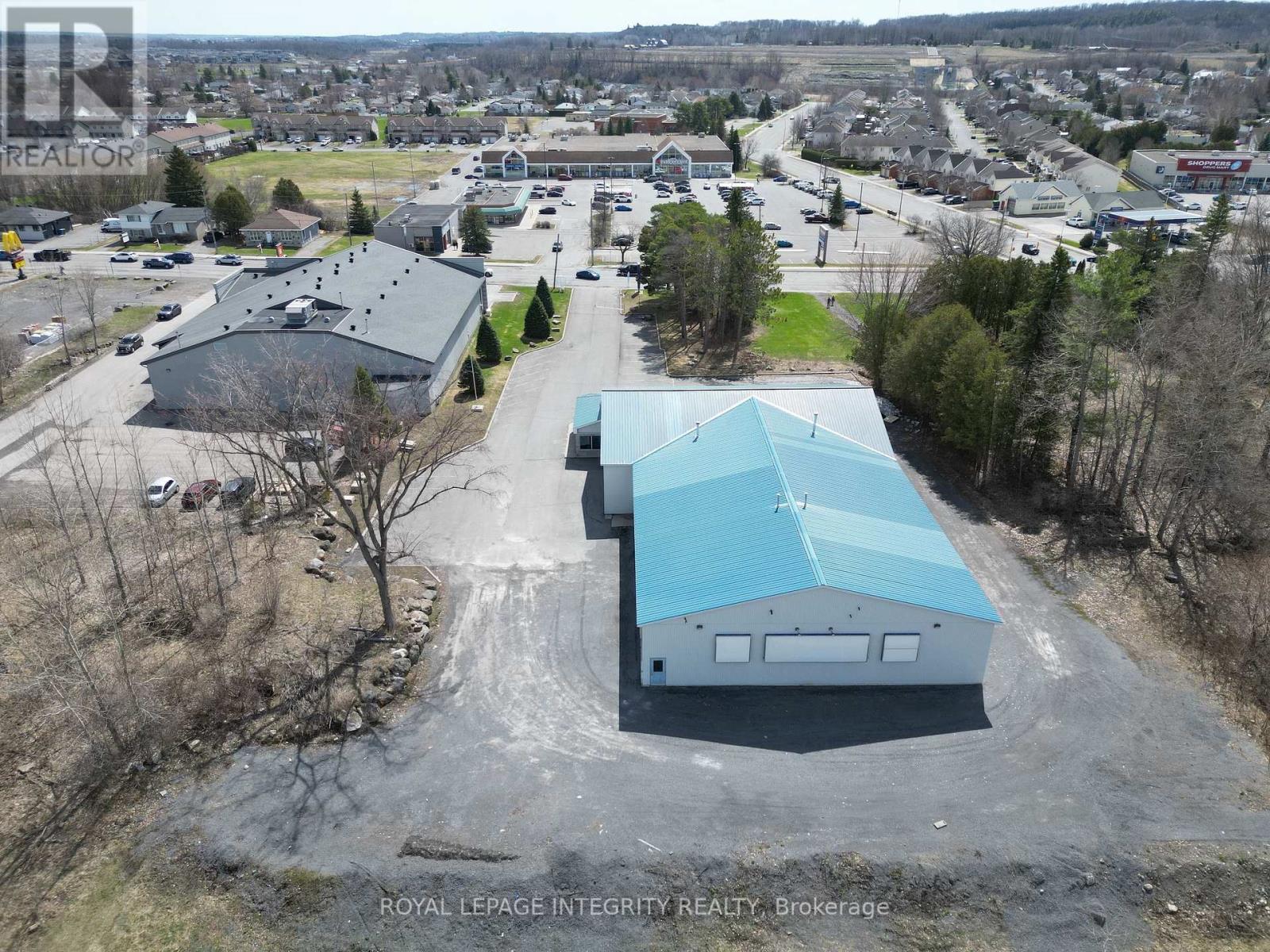 2724 Laurier Street, Clarence-Rockland, Ontario  K4K 1A2 - Photo 6 - X12070761