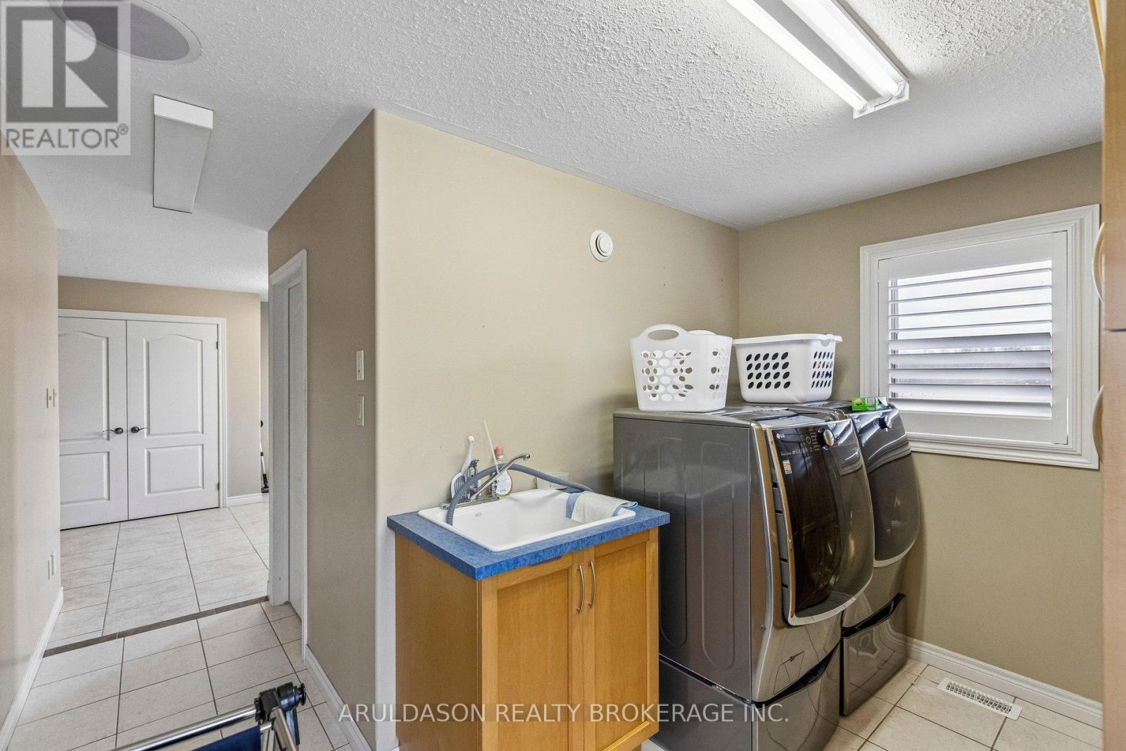 99 Brant School Road, Brantford, Ontario  N3T 5L4 - Photo 18 - X13025066