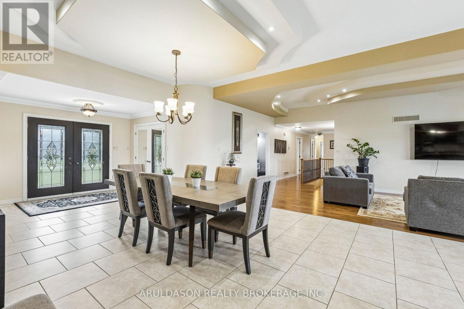 99 Brant School Road, Brantford, Ontario  N3T 5L4 - Photo 5 - X13025066