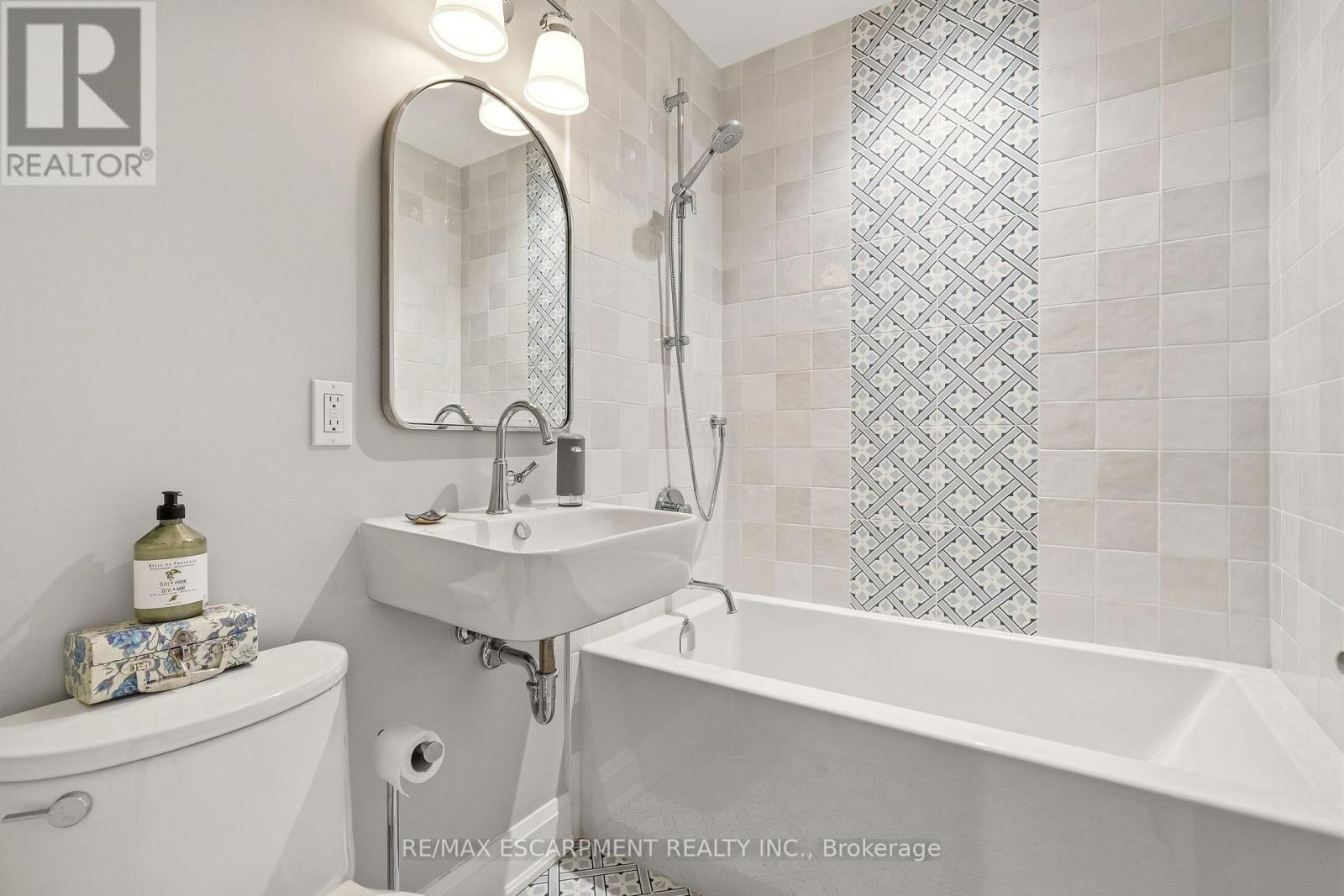 7 Central Park Avenue, Hamilton (Dundas), Ontario  L9H 2M5 - Photo 32 - X13025076