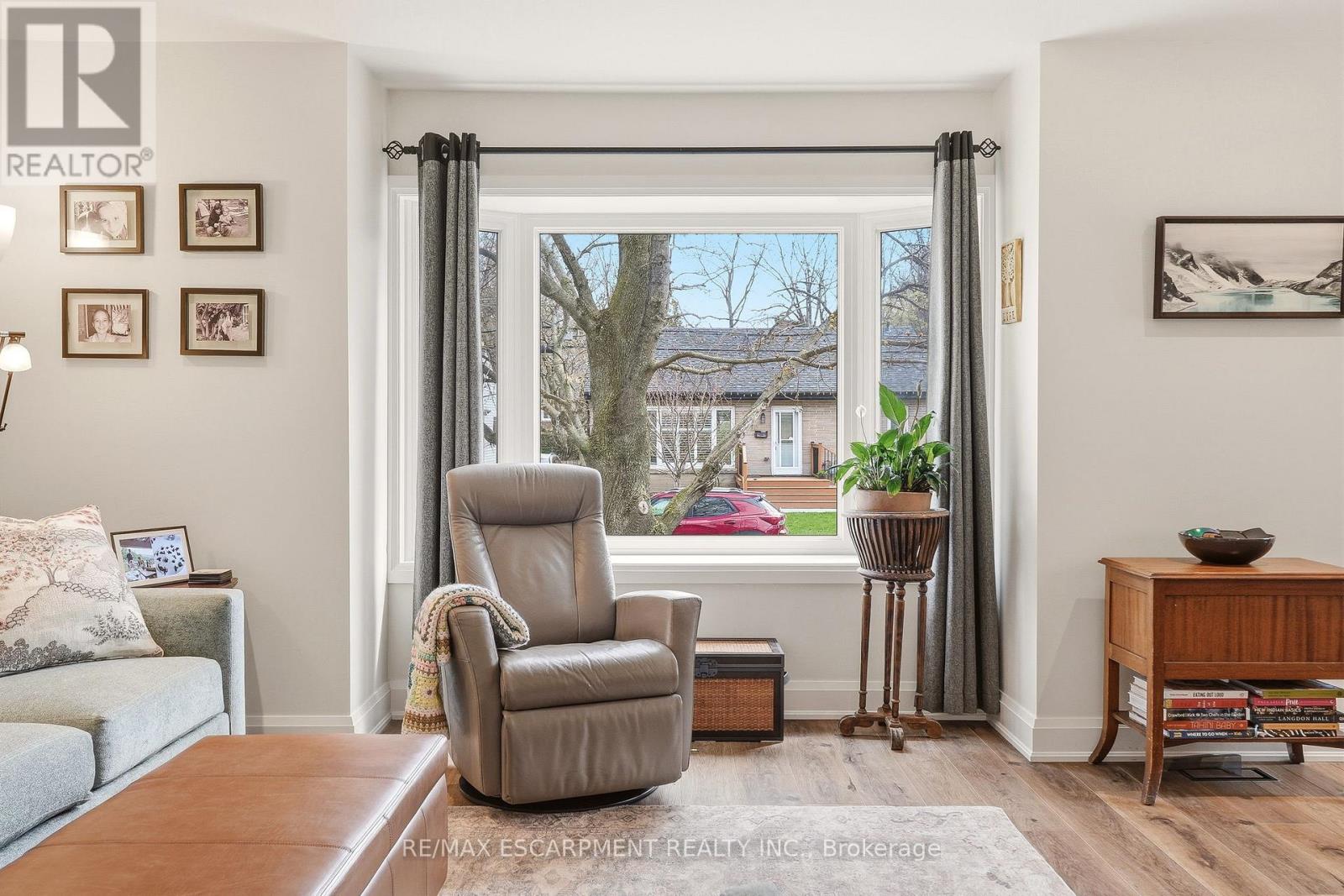 7 Central Park Avenue, Hamilton (Dundas), Ontario  L9H 2M5 - Photo 5 - X13025076