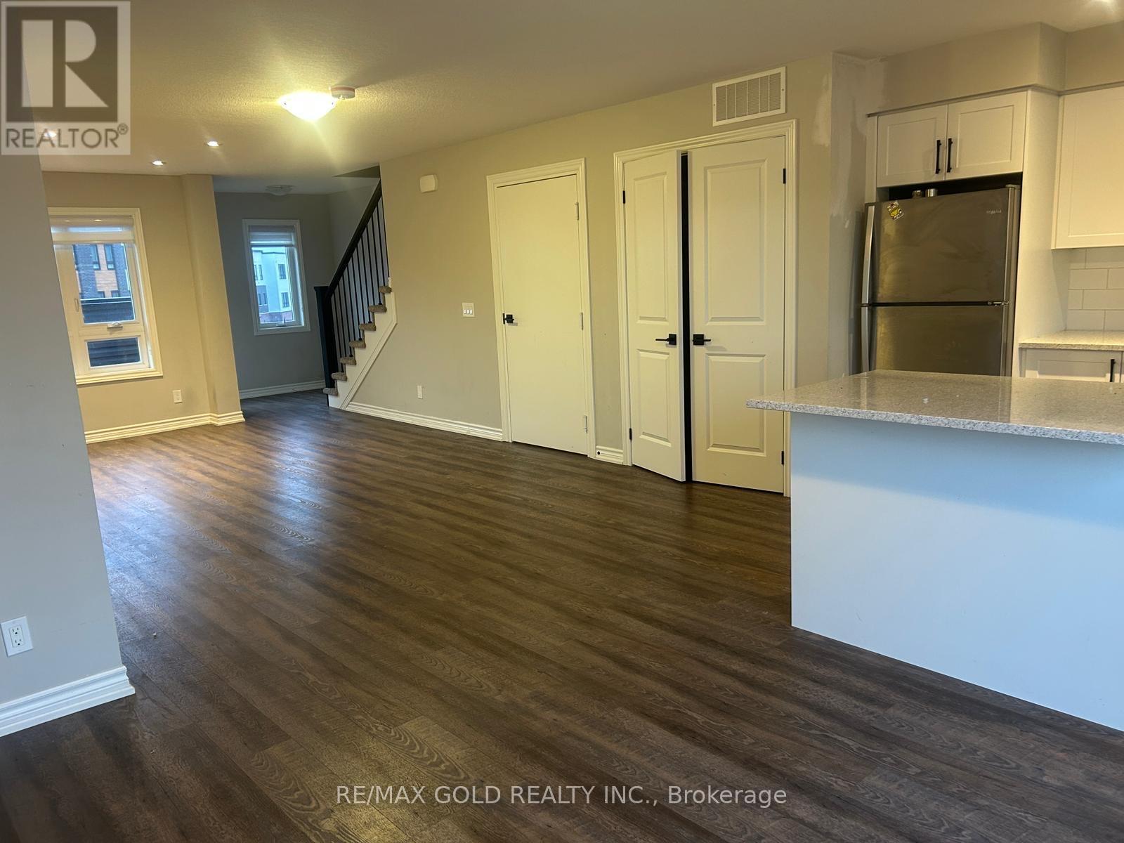 19 - 235 Chapel Hill Drive, Waterloo, Ontario  N2R 0S4 - Photo 4 - X13025078