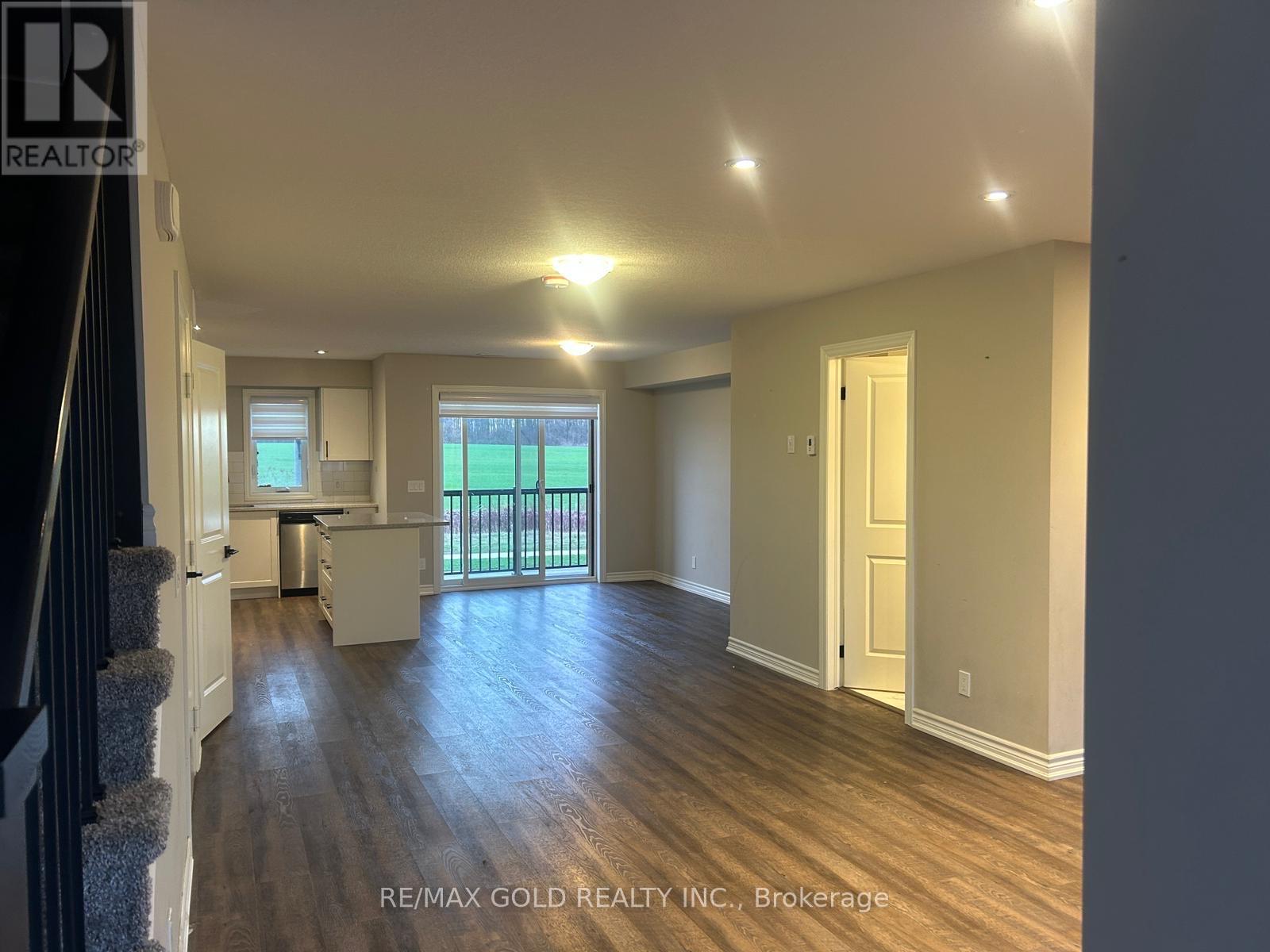 19 - 235 Chapel Hill Drive, Waterloo, Ontario  N2R 0S4 - Photo 5 - X13025078