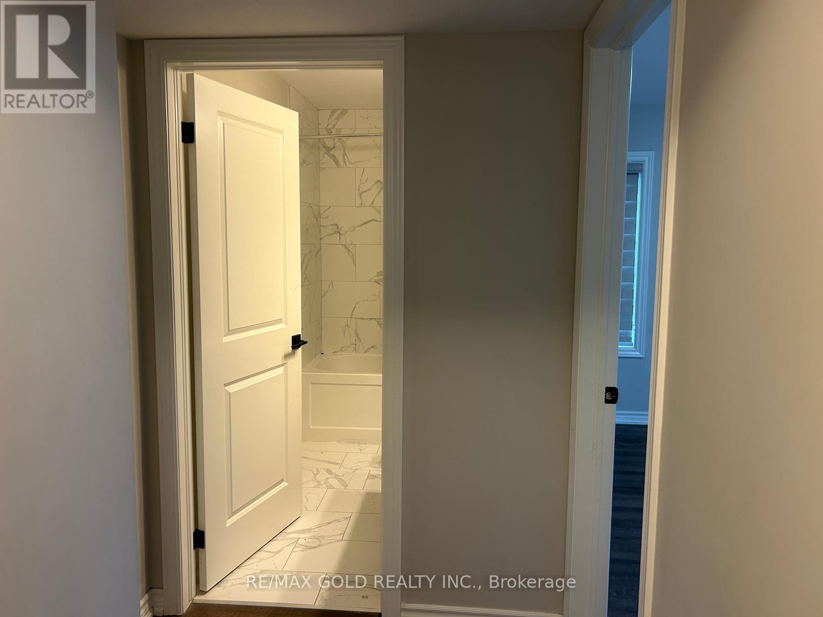 19 - 235 Chapel Hill Drive, Waterloo, Ontario  N2R 0S4 - Photo 9 - X13025078