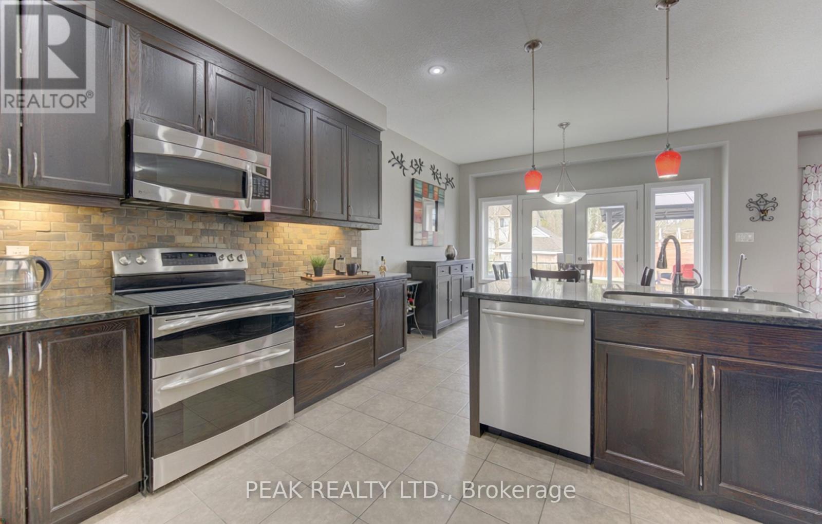 64 Walter Perry Place, Wilmot, Ontario  N3A 0B4 - Photo 15 - X13025092