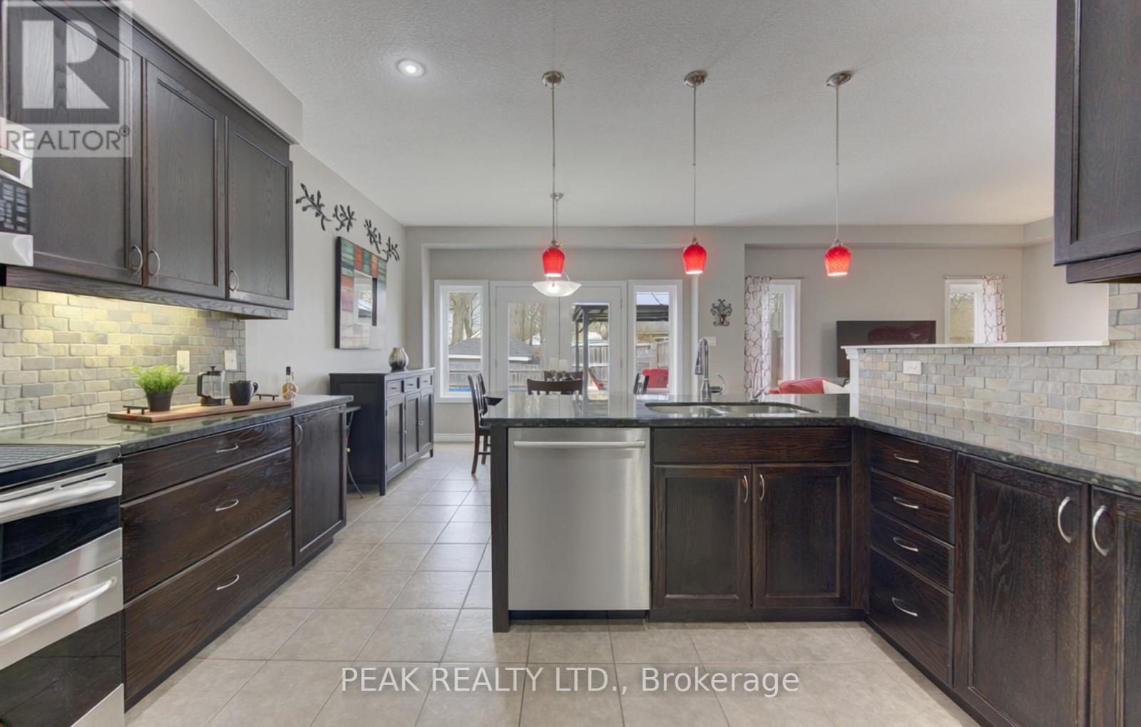 64 Walter Perry Place, Wilmot, Ontario  N3A 0B4 - Photo 16 - X13025092