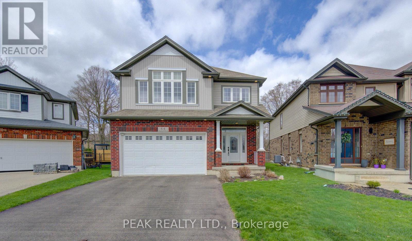 64 Walter Perry Place, Wilmot, Ontario  N3A 0B4 - Photo 2 - X13025092