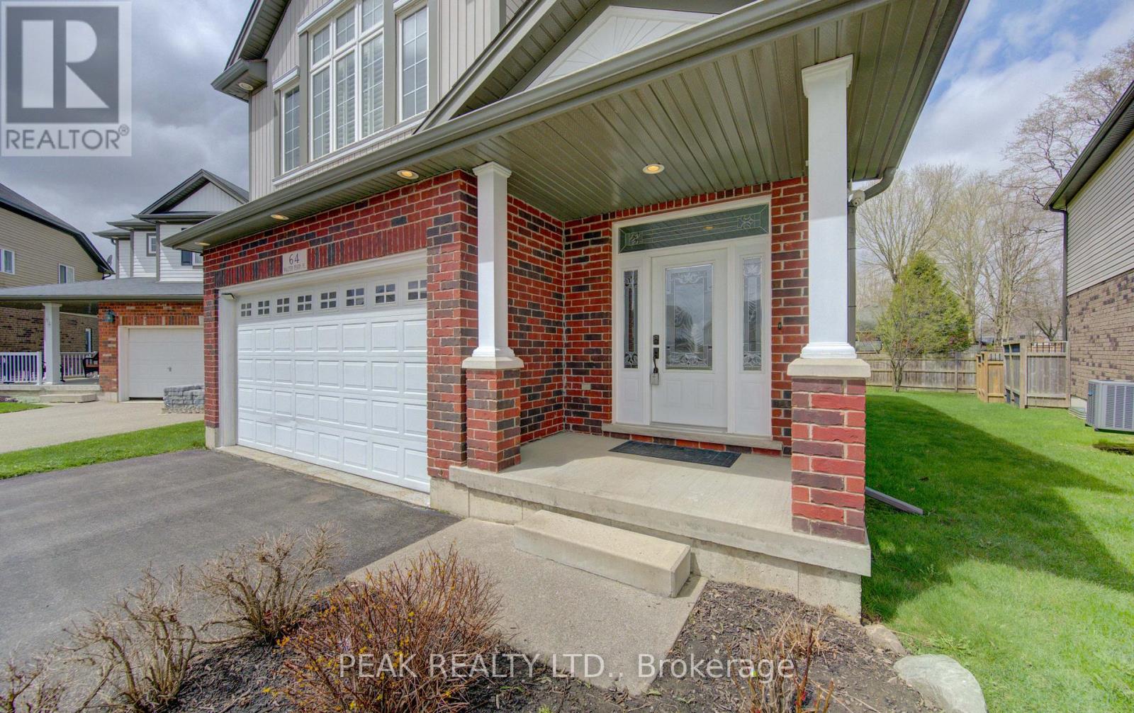 64 Walter Perry Place, Wilmot, Ontario  N3A 0B4 - Photo 3 - X13025092