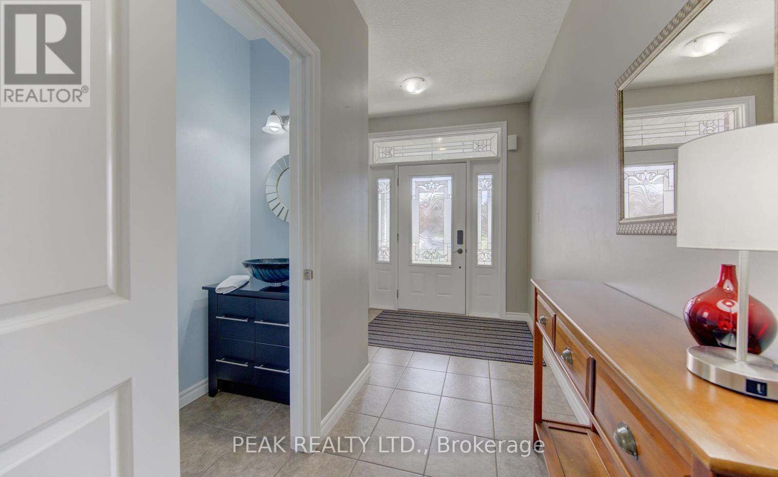 64 Walter Perry Place, Wilmot, Ontario  N3A 0B4 - Photo 4 - X13025092