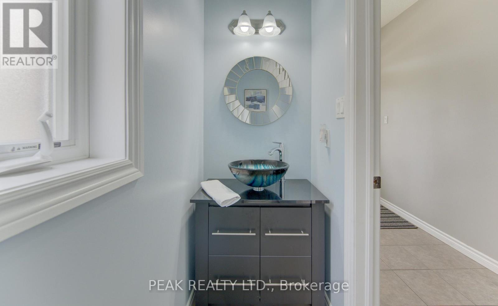 64 Walter Perry Place, Wilmot, Ontario  N3A 0B4 - Photo 5 - X13025092