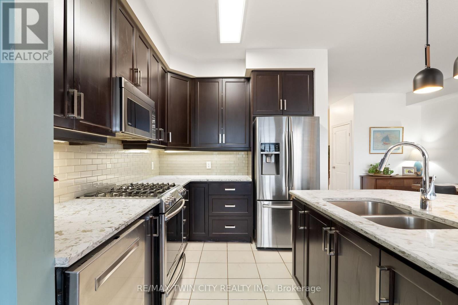 50 Greenwater Street, Kitchener, Ontario  N2R 0H2 - Photo 12 - X13025200