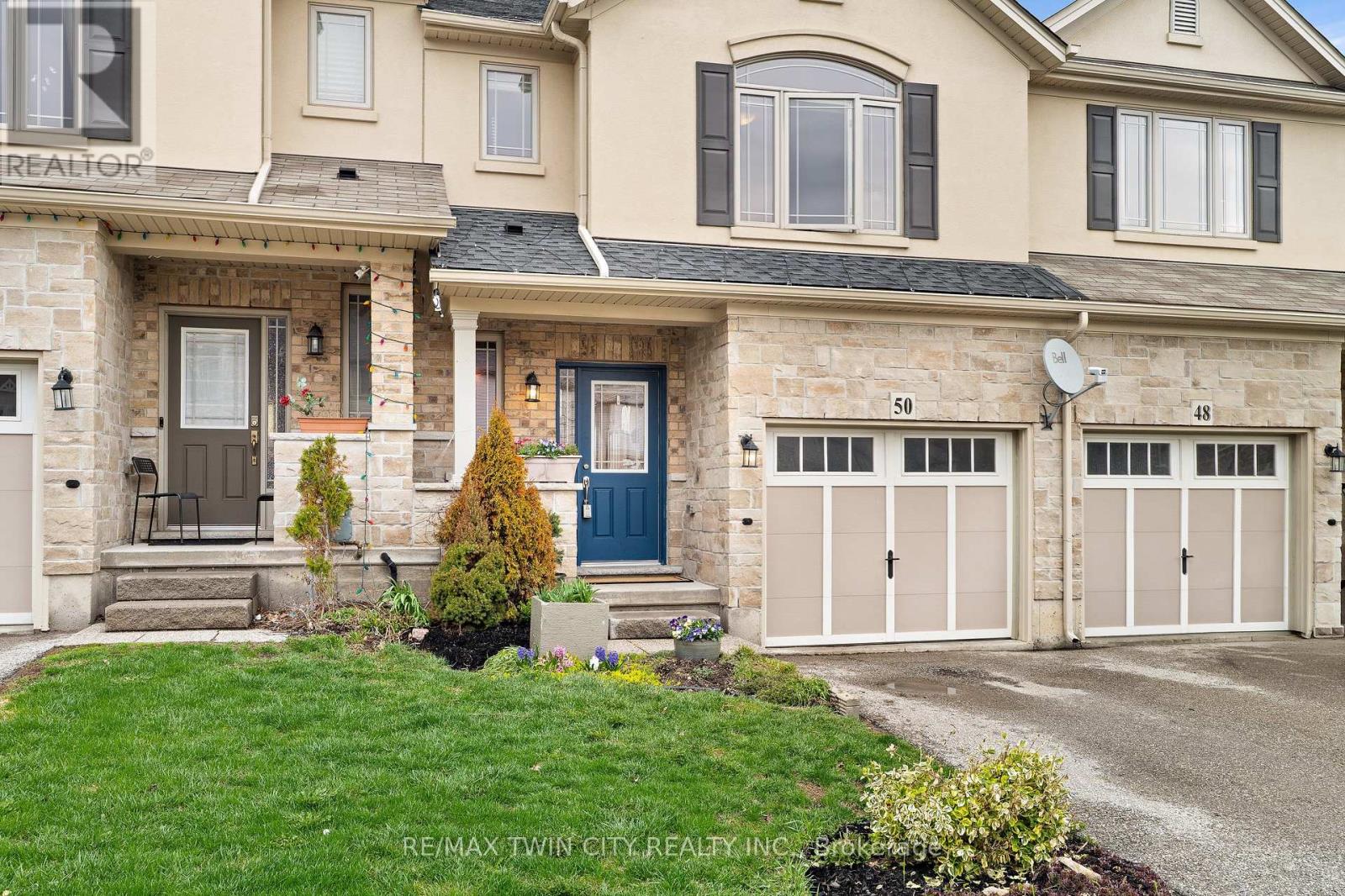 50 Greenwater Street, Kitchener, Ontario  N2R 0H2 - Photo 2 - X13025200