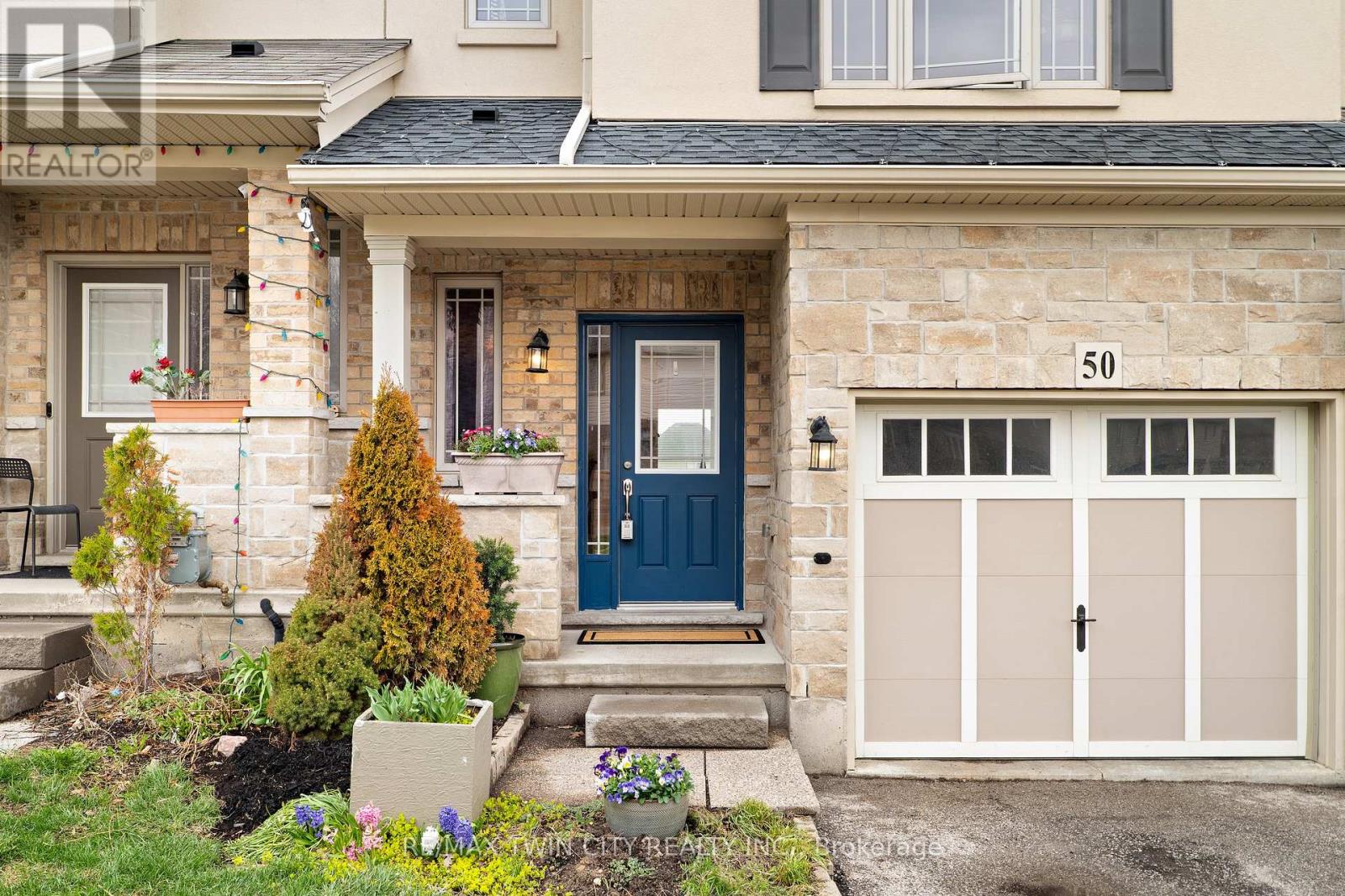 50 Greenwater Street, Kitchener, Ontario  N2R 0H2 - Photo 3 - X13025200