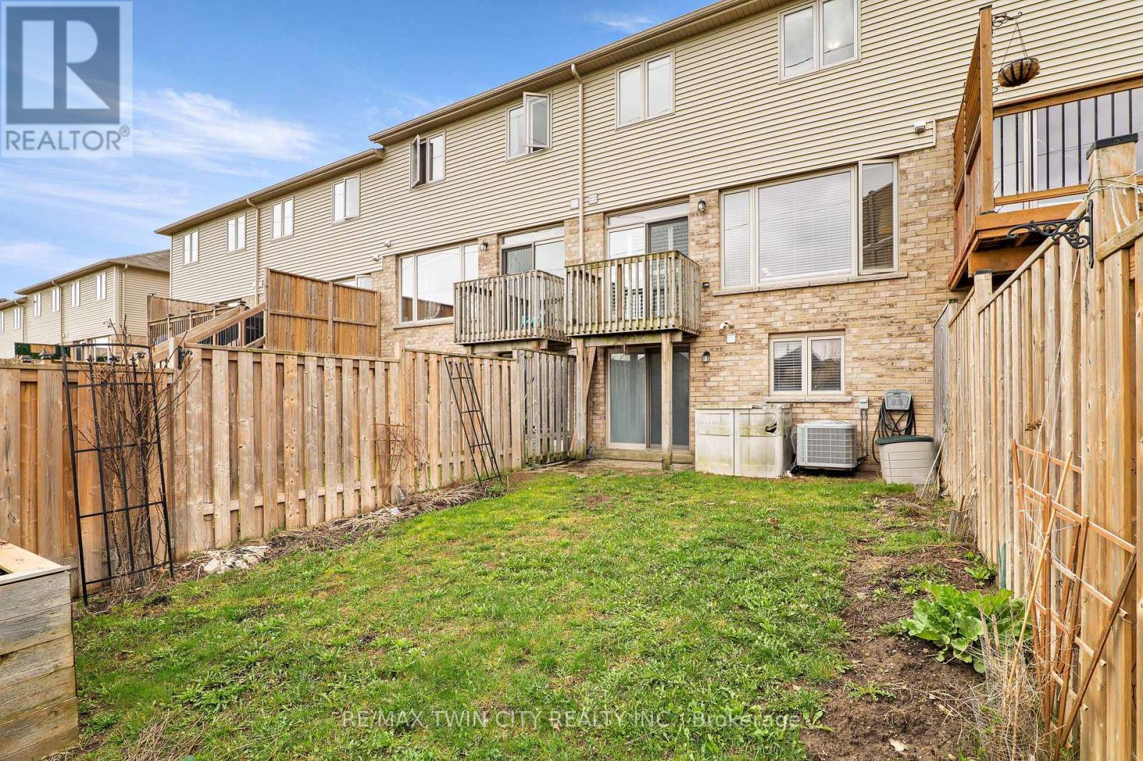 50 Greenwater Street, Kitchener, Ontario  N2R 0H2 - Photo 46 - X13025200