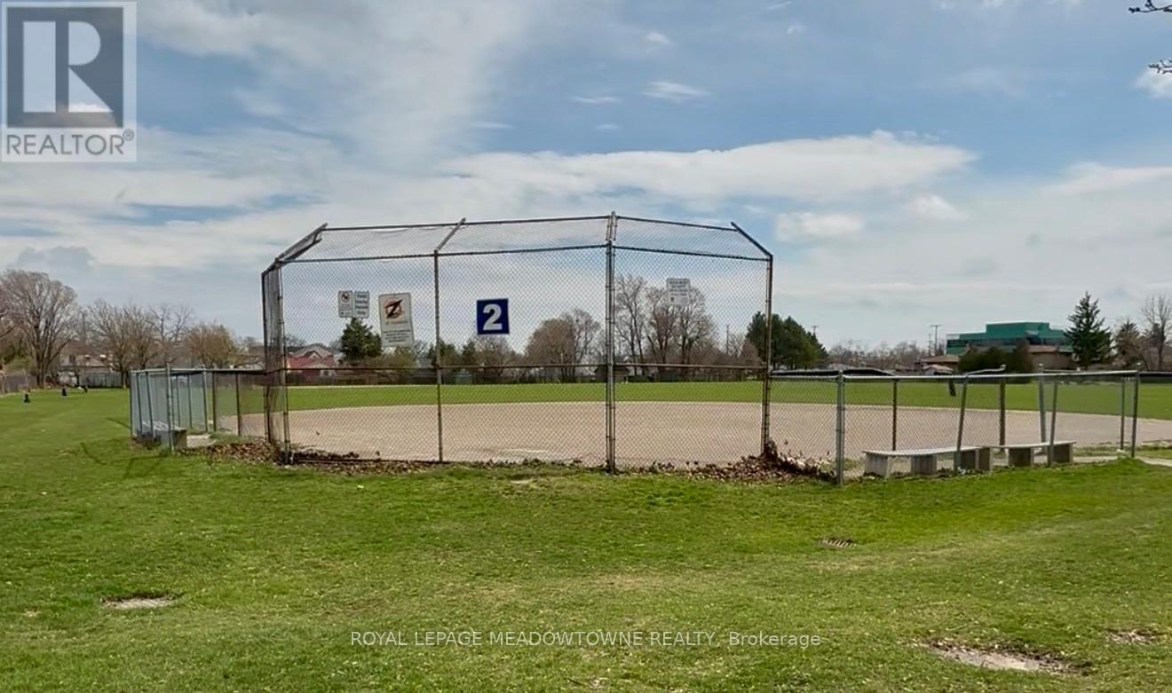 35 East 27th Street, Hamilton, Ontario  L8V 3E8 - Photo 33 - X13025284