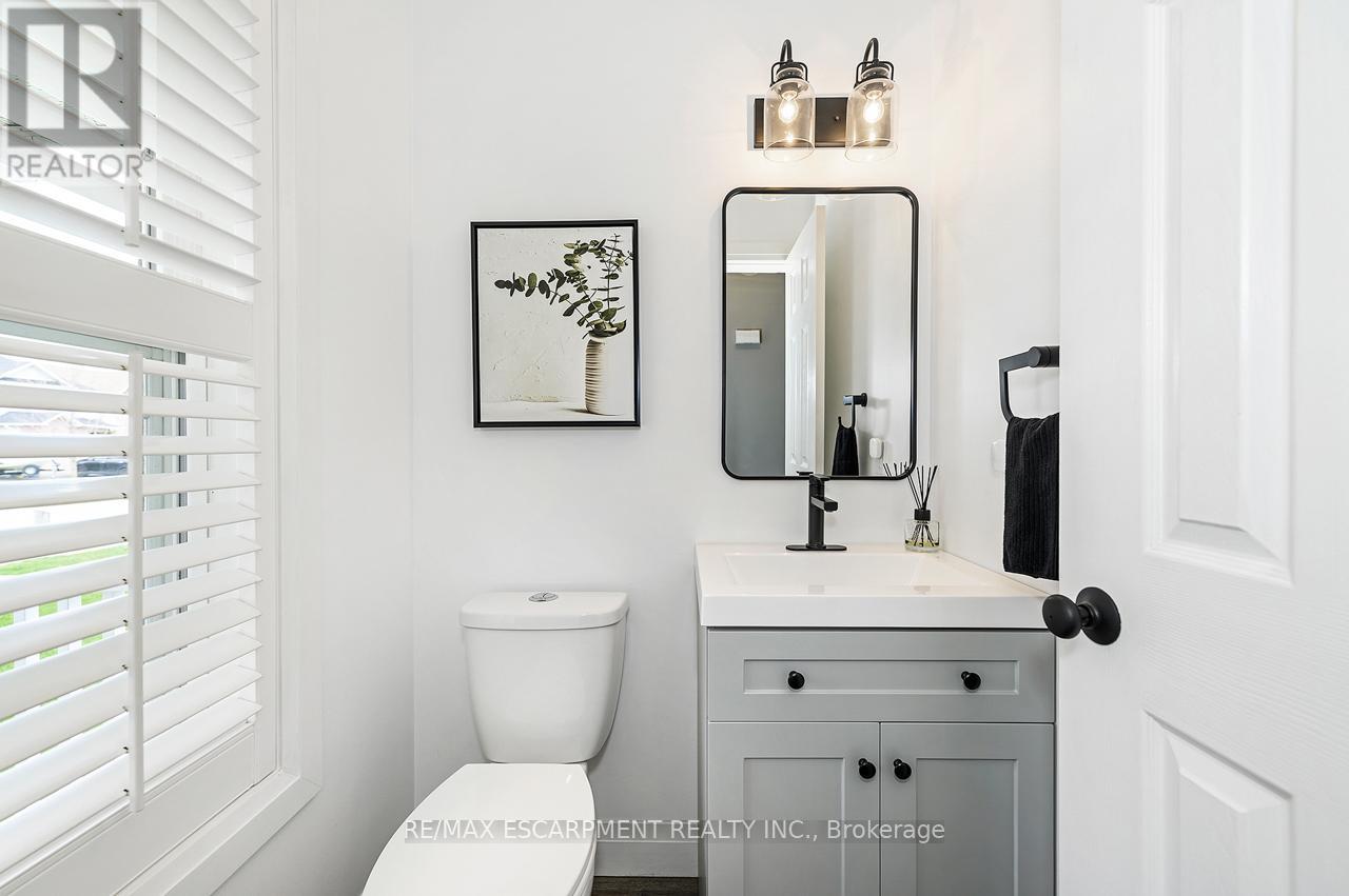 255 Hilltop Drive, North Dumfries, Ontario  N0B 1E0 - Photo 16 - X13025300