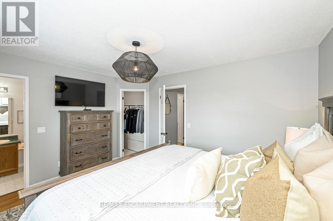 255 Hilltop Drive, North Dumfries, Ontario  N0B 1E0 - Photo 20 - X13025300