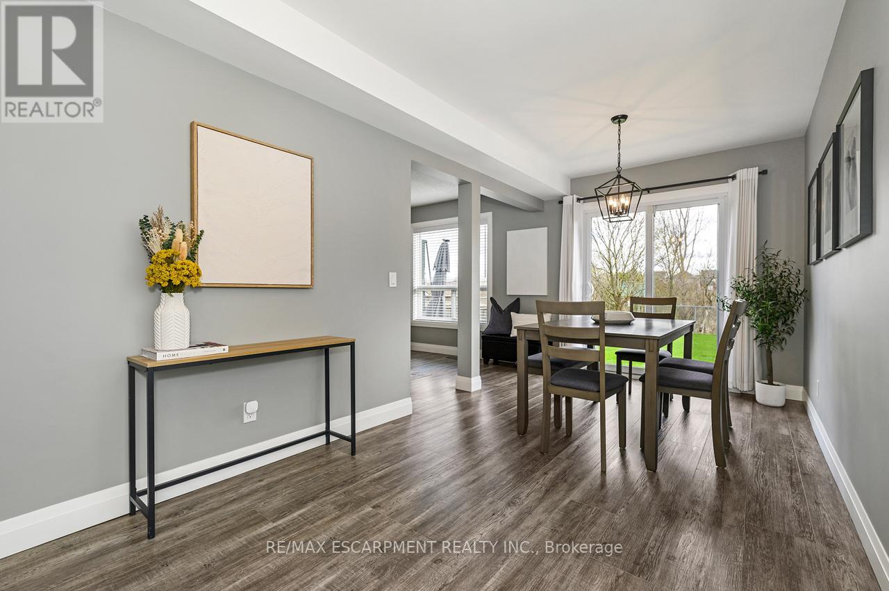 255 Hilltop Drive, North Dumfries, Ontario  N0B 1E0 - Photo 9 - X13025300