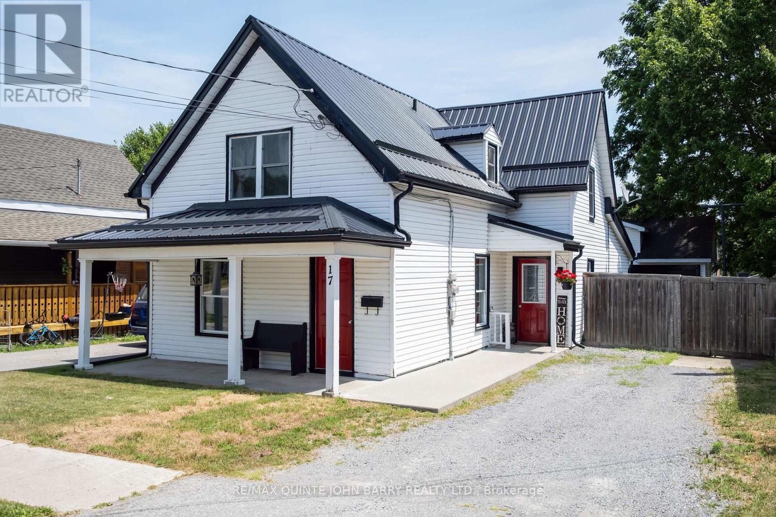 17 James Street, Quinte West, Ontario  K8V 2W8 - Photo 2 - X13025458