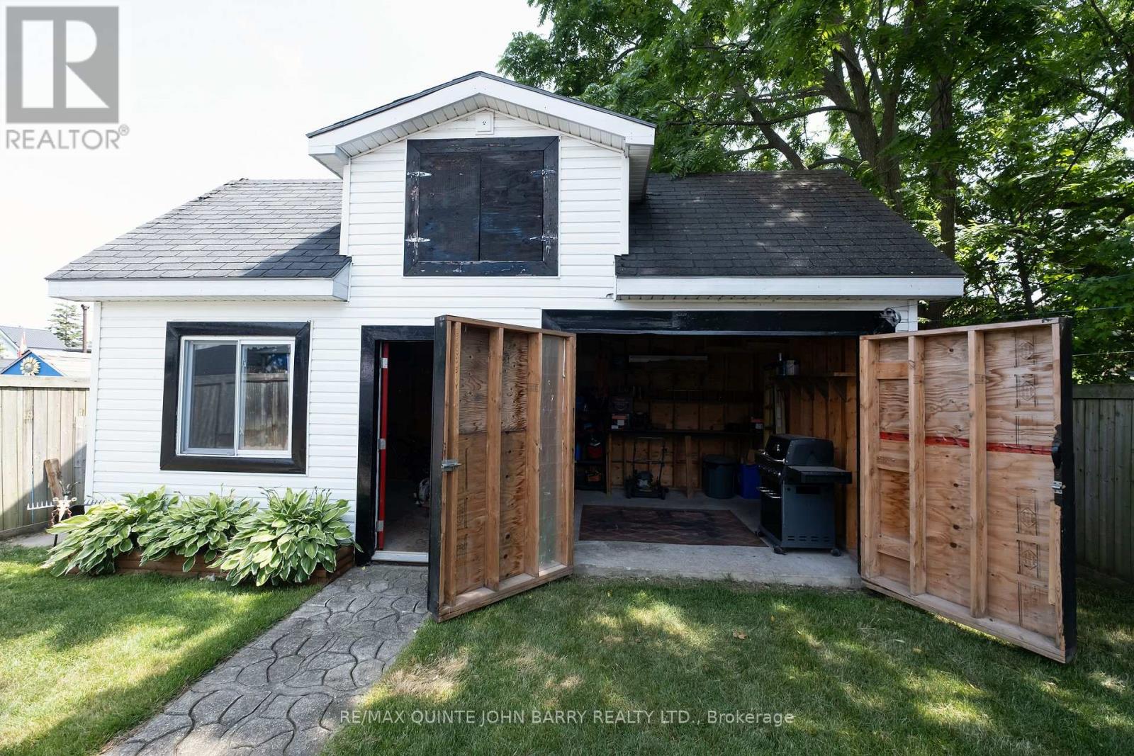 17 James Street, Quinte West, Ontario  K8V 2W8 - Photo 34 - X13025458